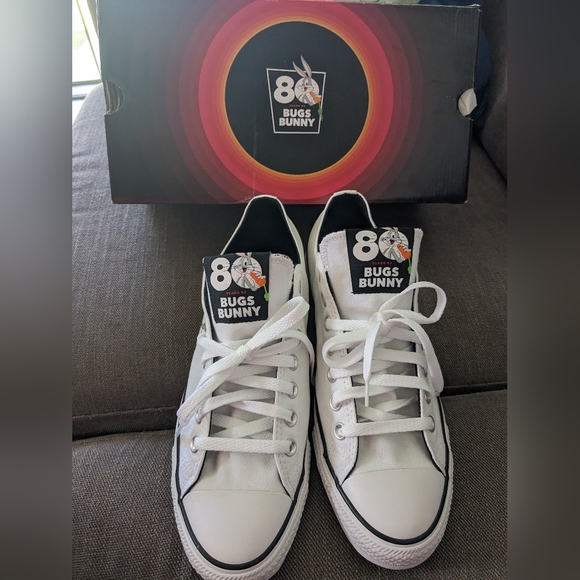 Converse - Picture 3 of 9